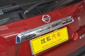 2012款日产奇骏2.0L