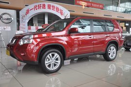 2012款日产奇骏2.0L