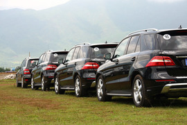 2012款奔驰ML350动感型试驾