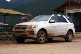 2012款奔驰ML350动感型试驾