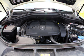 2012款奔驰ML350动感型试驾