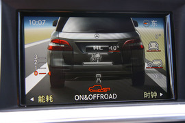 2012款奔驰ML350动感型试驾