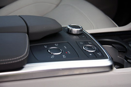 2012款奔驰ML350动感型试驾