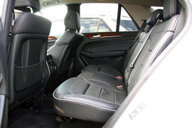 2012款奔驰ML350动感型试驾