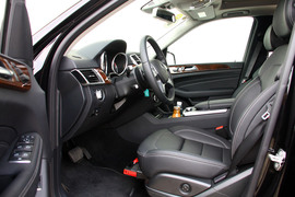 2012款奔驰ML350动感型试驾