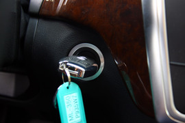 2012款奔驰ML350动感型试驾