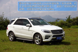 2012款奔驰ML350动感型试驾