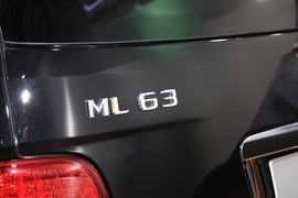 奔驰ML63