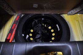 2012款江淮悦悦1.0L手动豪华型