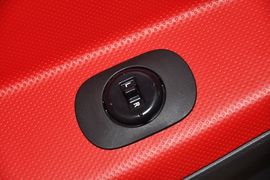 2012款江淮悦悦1.0L手动豪华型