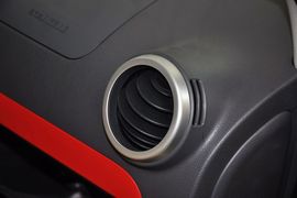 2012款江淮悦悦1.0L手动豪华型