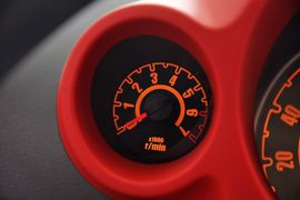 2012款江淮悦悦1.0L手动豪华型