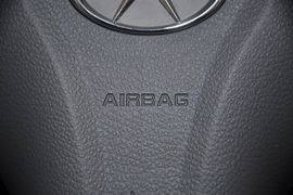 2012款江淮悦悦1.0L手动豪华型