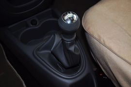 2012款江淮悦悦1.0L手动豪华型