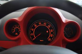 2012款江淮悦悦1.0L手动豪华型