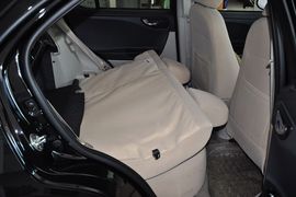 2012款江淮同悦1.3L豪华型