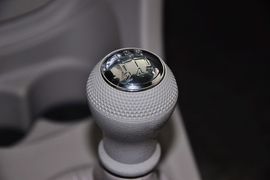 2012款江淮同悦1.3L豪华型