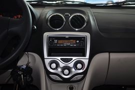 2012款江淮同悦1.3L豪华型
