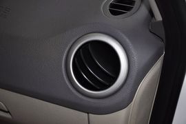 2012款江淮和悦RS