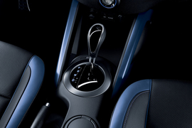 2013款现代飞思Veloster