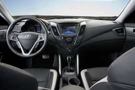 2013款现代飞思Veloster