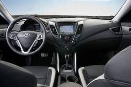 2013款现代飞思Veloster