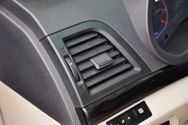 全新比亚迪速锐1.5TI手动豪华型