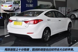 2012款北京现代朗动1.8L手自一体尊贵型