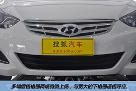 2012款北京现代朗动1.8L手自一体尊贵型
