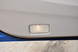 全新比亚迪速锐1.5L手动豪华型