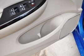 全新比亚迪速锐1.5L手动豪华型