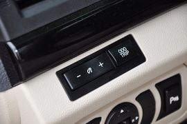 全新比亚迪速锐1.5L手动豪华型