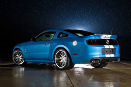 2013款福特野马Shelby