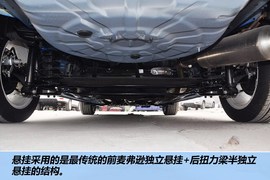 全新比亚迪速锐1.5L手动豪华型到店实拍