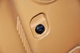 2012款华泰宝利格1.8T自动两驱行政版