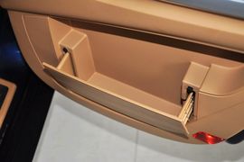 2012款华泰宝利格1.8T自动两驱行政版