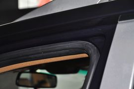 2012款华泰宝利格1.8T自动两驱行政版