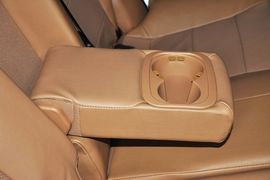 2012款华泰宝利格1.8T自动两驱行政版