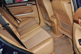 2012款华泰宝利格1.8T自动两驱行政版