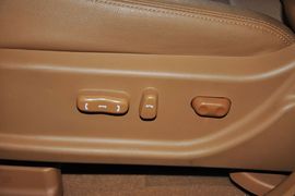 2012款华泰宝利格1.8T自动两驱行政版