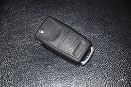 2012款华泰宝利格1.8T自动两驱行政版