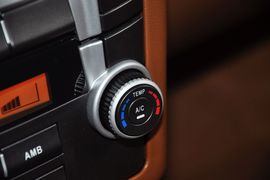 2012款华泰宝利格1.8T自动两驱行政版