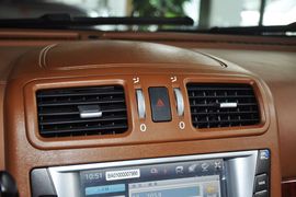 2012款华泰宝利格1.8T自动两驱行政版