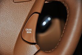 2012款华泰宝利格1.8T自动两驱行政版