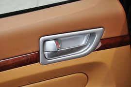 2012款华泰宝利格1.8T手动两驱智汇版