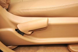 2012款华泰宝利格1.8T手动两驱智汇版