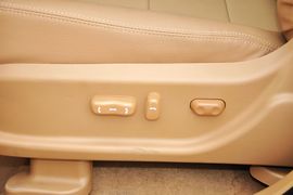 2012款华泰宝利格1.8T手动两驱智汇版