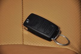 2012款华泰宝利格1.8T手动两驱智汇版