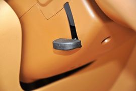 2012款华泰宝利格1.8T手动两驱智汇版