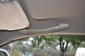 2012款华泰圣达菲2.0L手动两驱豪华型